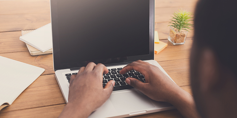 Training-Laptop-Plant