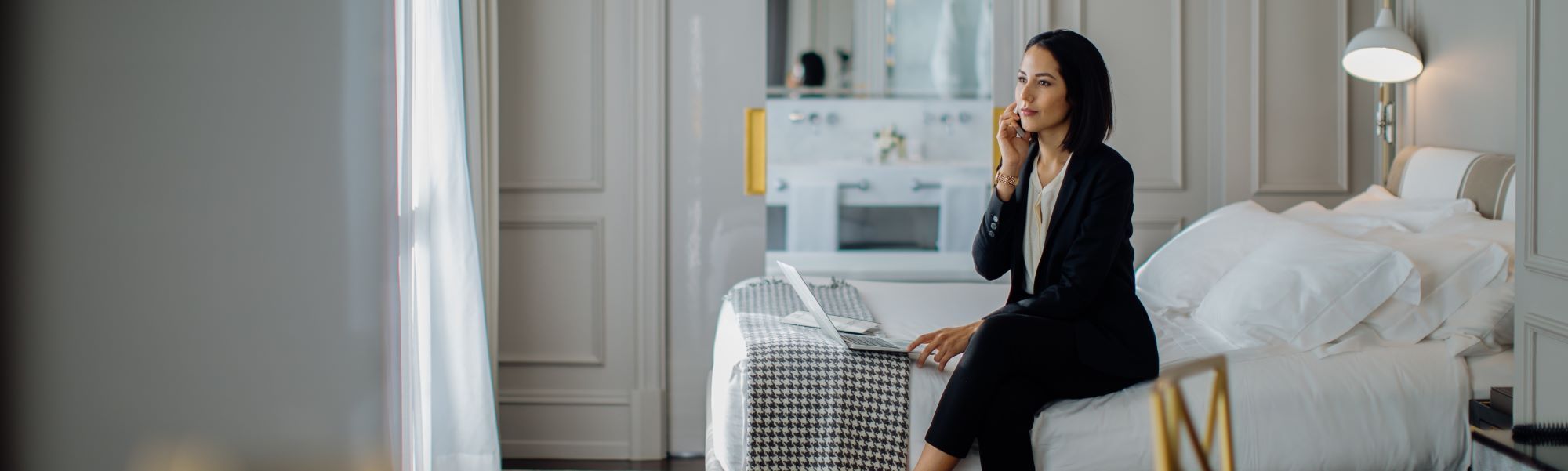 Hospitality’s Tech Surge: Riding the 2024 Digital Marketing Wave